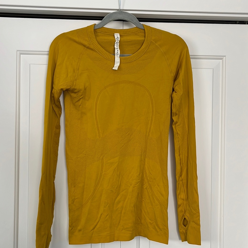 lululemon athletica long sleeve crew in mustard yellow